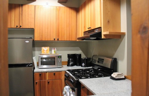Ucluelet Apartment | Ocean's Edge
