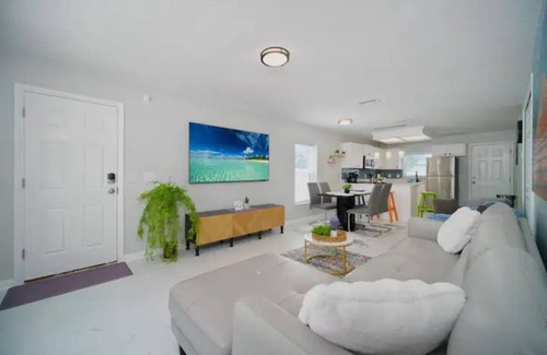 Jacksonville Apartment | Ocean Seaside Escape Bn
