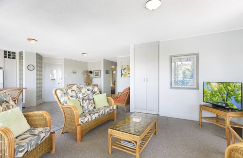 Peregian Beach Apartment | Ocean Shores 2 - 2/60-64 Peregian Esplanade