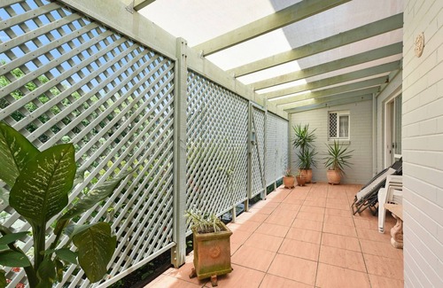 Peregian Beach Apartment | Ocean Shores 2 - 2/60-64 Peregian Esplanade