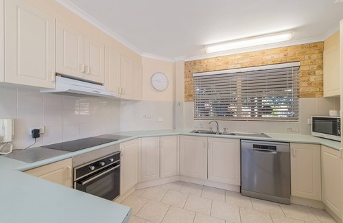 South West Rocks Apartment | Ocean Shores 2 - 2/12 Paragon Ave, South West Rocks