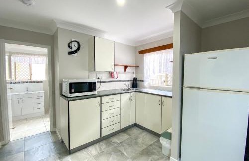 Traviston House | Ocean Shores Down - Burrum Heads- Riverfront - Pool - 2BR