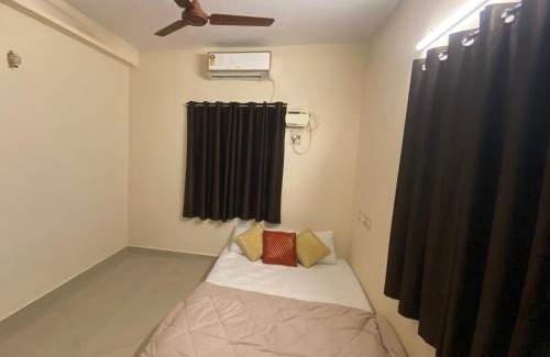 Thoraipakkam Apartment | Ocean Shores Service Apartments 1BHK & 2BHK