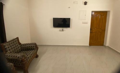 Thoraipakkam Apartment | Ocean Shores Service Apartments 1BHK & 2BHK
