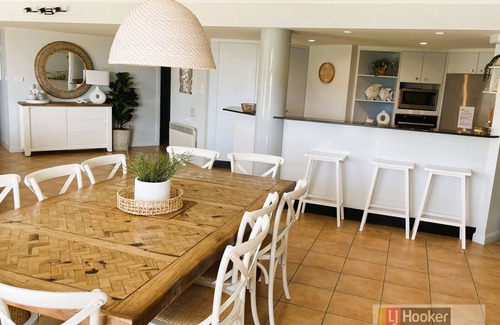South West Rocks Apartment | OCEAN SHORES UNIT 10 - LUXURY WATERFRONT WITH WI-FI