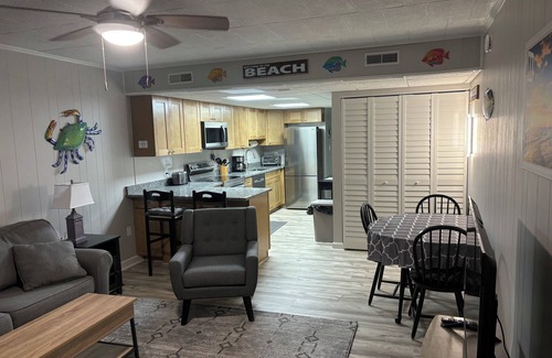 Midtown Ocean City Condo | Ocean side 1 Bedroom, 1 Bath Sleeps 6