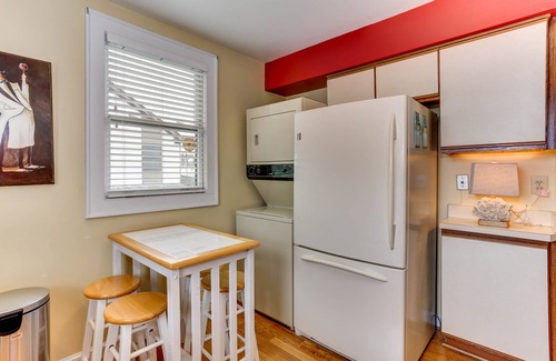 Northeast Virginia Beach Condo | Ocean side, North End, second floor, 2 bedroom condo