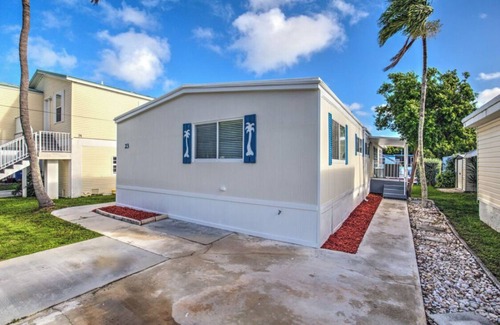 Rock Harbor House | Ocean side on canal with easy access for boaters