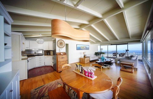 Diamond Head - Kapahulu - St. Louis House | Ocean + Skyline Views: Honolulu Retreat