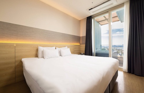 Yeongjong-dong Hotel | Ocean Soleview Hotel