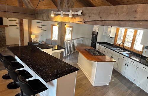 Steuben House | Ocean Spray Cottage on Dyers Bay!