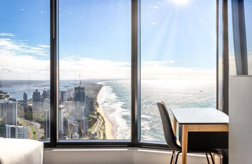 Surfers Paradise Apartment | Ocean Suites Surfers Paradise