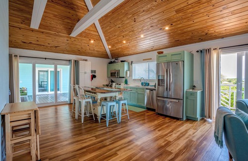 Great Guana Cay House | Ocean Sunrise, Sea of Abaco Sunsets on the Breezeway- SEASONS In The Sun