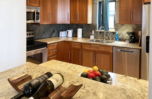 Del Mar Condo | Ocean, sunset views, penthouse 2 bedrooms condo, steps to beaches and village.