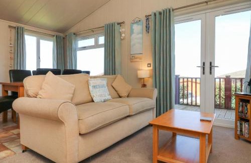 Mullacott House | Ocean Terrace 1