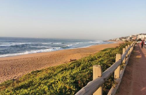 Umdloti Apartment | Ocean Tides - 2 Adults & 4 Kids ONLY