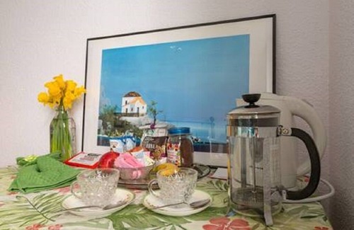 Grover Beach House | Ocean View 1 Bedrm House Sleeps 4, Steps to the Beach & Train Station, Pets O