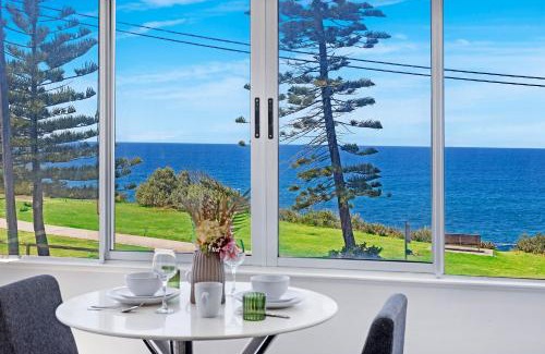 Maroubra Apartment | Ocean View 1 bedroom Private Apartment next to Maroubra Beach