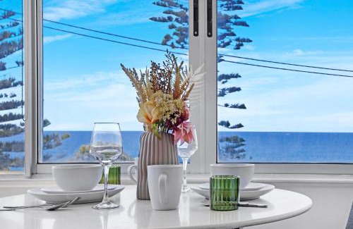 Maroubra Apartment | Ocean View 1 bedroom Private Apartment next to Maroubra Beach