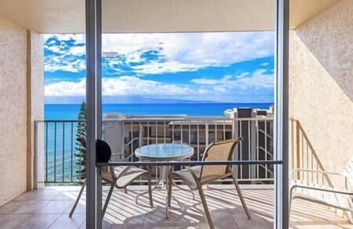 Kahana Apartment | Ocean view 10th floor studio @ oceanfront resort