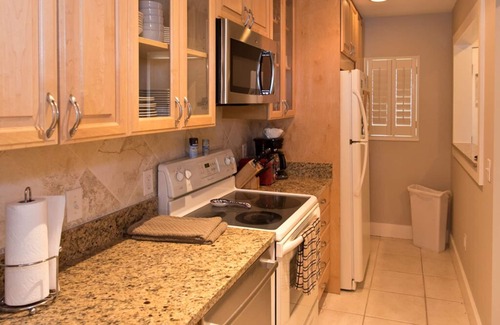 Crescent Beach Condo | Ocean view 2 Bedroom 2.5 bath townhouse. Corner unit.