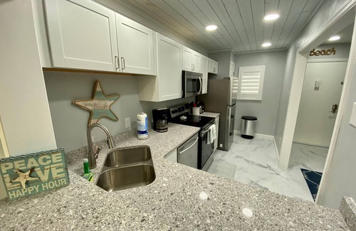 Crescent Beach Condo | Ocean view 2 bedroom townhouse