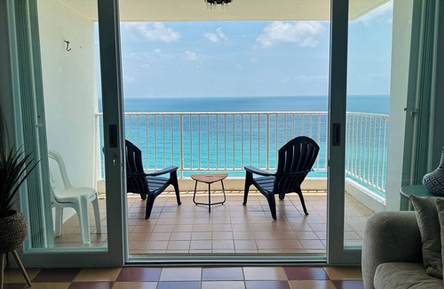 La Pared Condo | Ocean View 2-bedroom condo with WiFi, beach access in the pleasant Luquillo.
