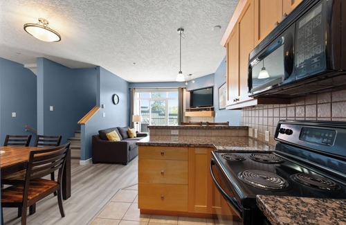 Sooke House | Ocean View 2 Bedroom Townhome, Sooke, BC