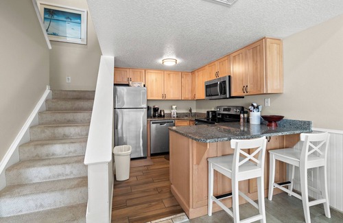 Cape Caneveral Beach Gardens Condo | Ocean View, 2 Primary Suites, Heated Pool, Beach
