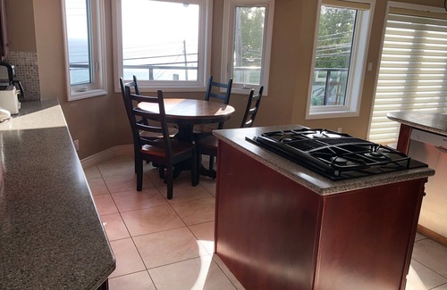 White Rock House | Ocean View 5 Bedroom House Steps to Beach and Town Centre