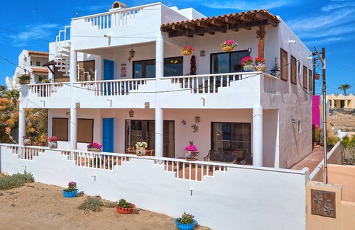 Las Conchas House | Ocean view 6 bedroom 4 bath 3500 square foot