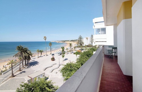 Armacao de Pera Apartment | Ocean View Apartment with Sea View, Wi-Fi