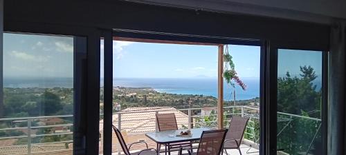 Ratzakli Apartment | Ocean view apartment