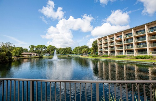 Folly Field Condo | Ocean View at Island Club