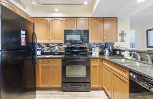 Crescent Beach Condo | Ocean View Bahama Sands Stunning Resort