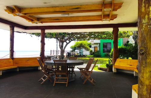 Dumaguete House | Ocean View Beach House. 10mins from Airport