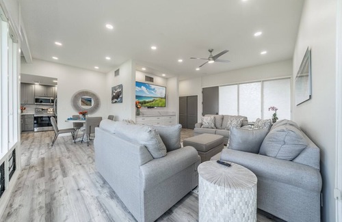 Napili Condo | Ocean view, best location in Kapalua, walk to beach, remodel
