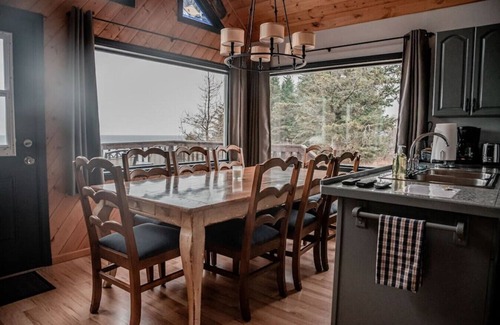 Anchor Point Cabin | Ocean-view Cabins on the Anchor Point Bluff