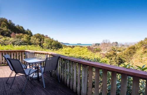 Marahau Ski Chalet | Ocean View Chalets