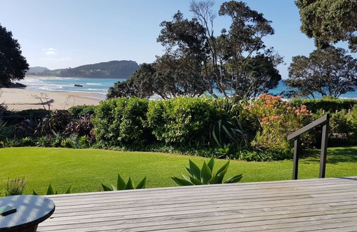 Hot Water Beach House | Ocean View Cottage - Beachfront - Amazing Views - Ideal for Couples
