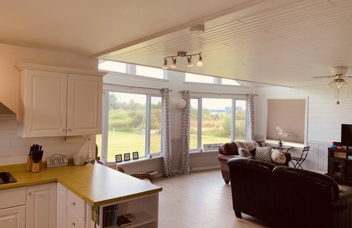 Morell Cottage | Ocean view cottage at St. Peter’s Bay