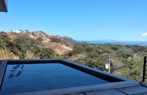 Liberia House | OCEAN VIEW 4 BEDROOM HOUSE PRIVATE POOL