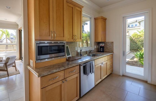Del Mar House | Ocean View Del Mar Beach Home w Jacuzzi