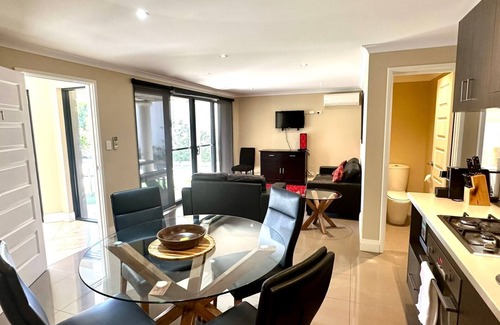 Geographe Apartment | Ocean View Executive Apartment 1
