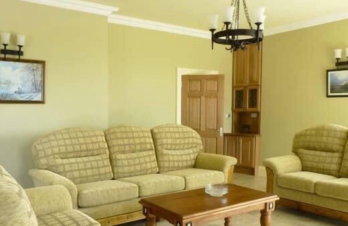 Ardnatrush Cottage | OCEAN VIEW, family friendly, with open fire in Adrigole, County Cork