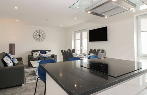 Banff Cottage | OCEAN VIEW, family friendly, country holiday cottage in Banff