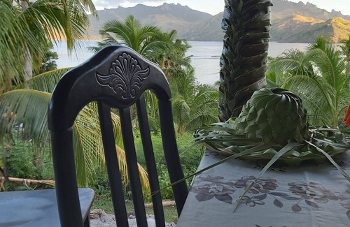 Wayasewa Island House | Ocean view garden homestay
