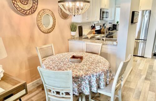 Palmetto Dunes House | Ocean View Good Vibes Villa 2 bed 2 bath