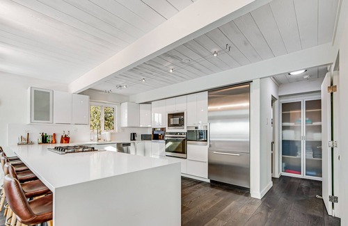 Sereno del Mar House | Ocean-view home and guest house with private hot tub, WiFi, and washer/dryer