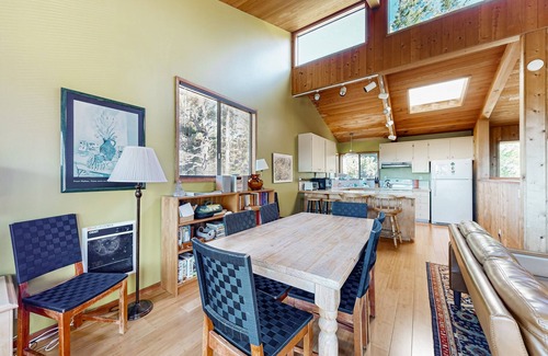 Sea Ranch House | Ocean View Home near Shell Beach w/Hot Tub, Fireplace, Shared Pool - Dogs OK